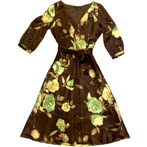 Banana republic 100% silk dress size 8